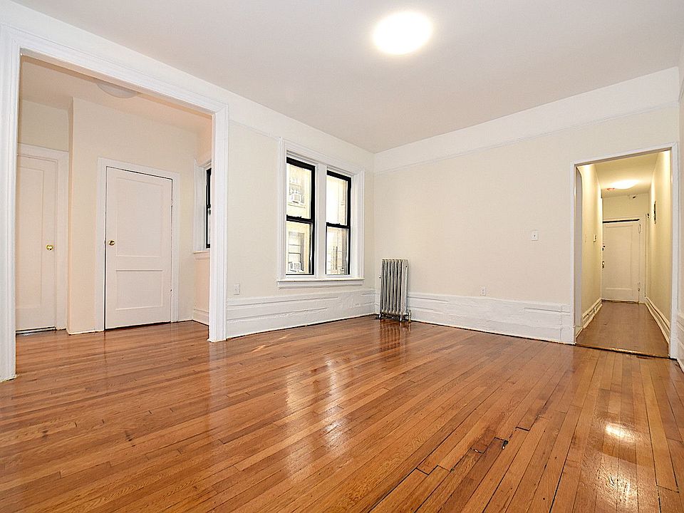 1st image of 3086 32nd St APT 10