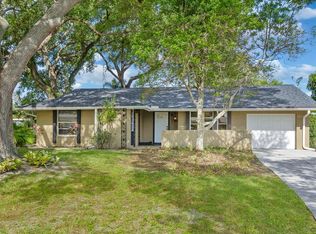 980 Rhodes Ave, Sarasota, FL 34237