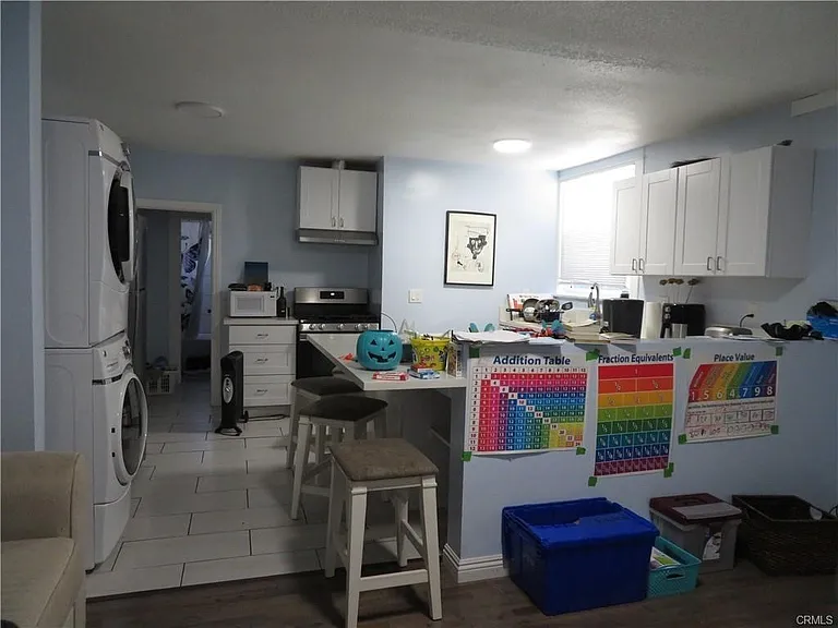 3923 S South Normandie Ave — Photo 4