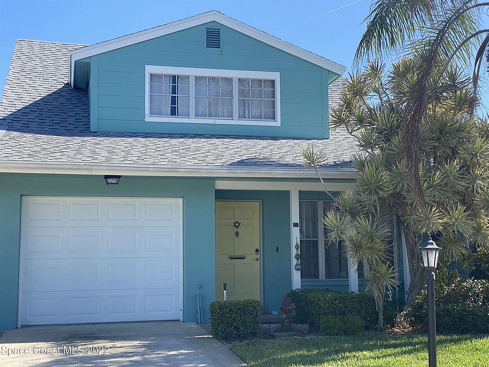 1st image of 221 Emerald Dr N #221