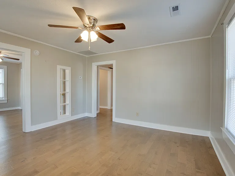 1500 McKinley Ave NE #A — Photo 6