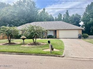 127 Davis Ave, Canton, MS 39046