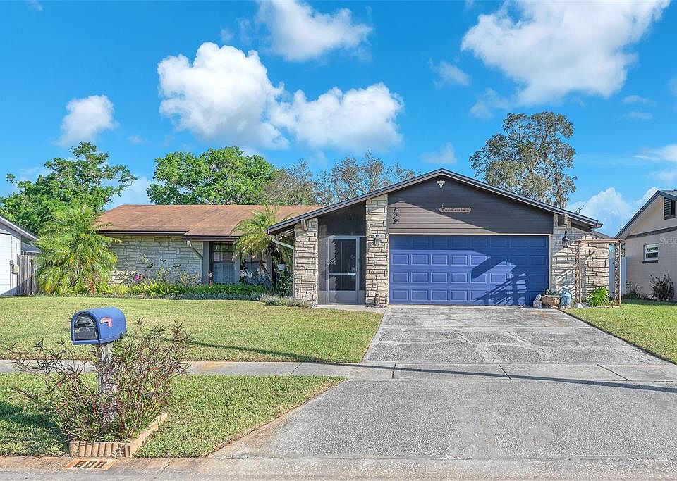 1st image of 808 Centerwood Ct