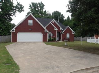 1801 Cloverdale St, Paragould, AR 72450