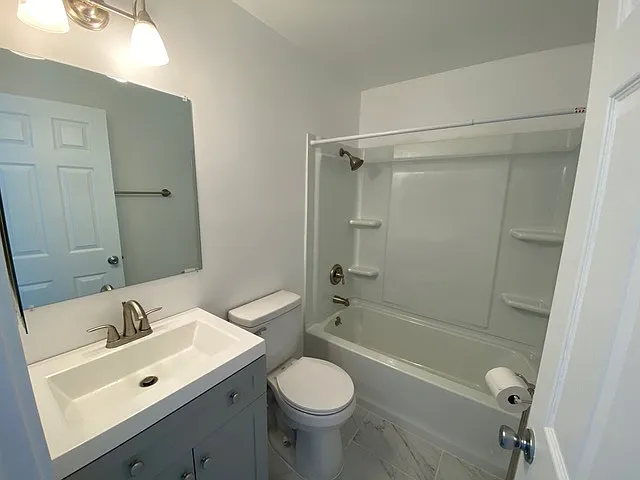 full bathroom