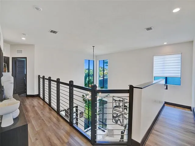 15501 NW 88th Ave — Photo 9
