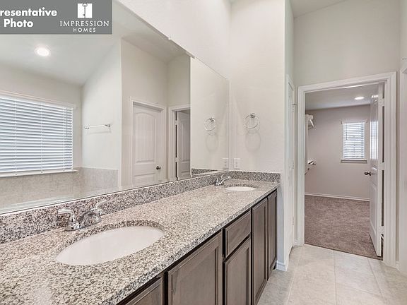 3rd image of 4101 Bridle Path Ln #Cxlrzn