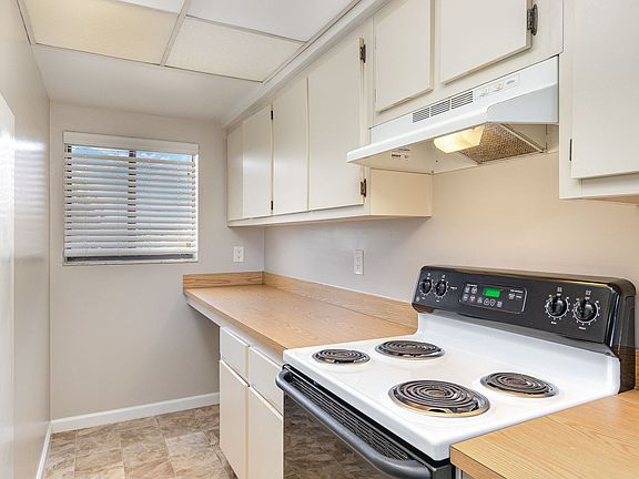 4th image of 2469 S Washington Ave APT 104C