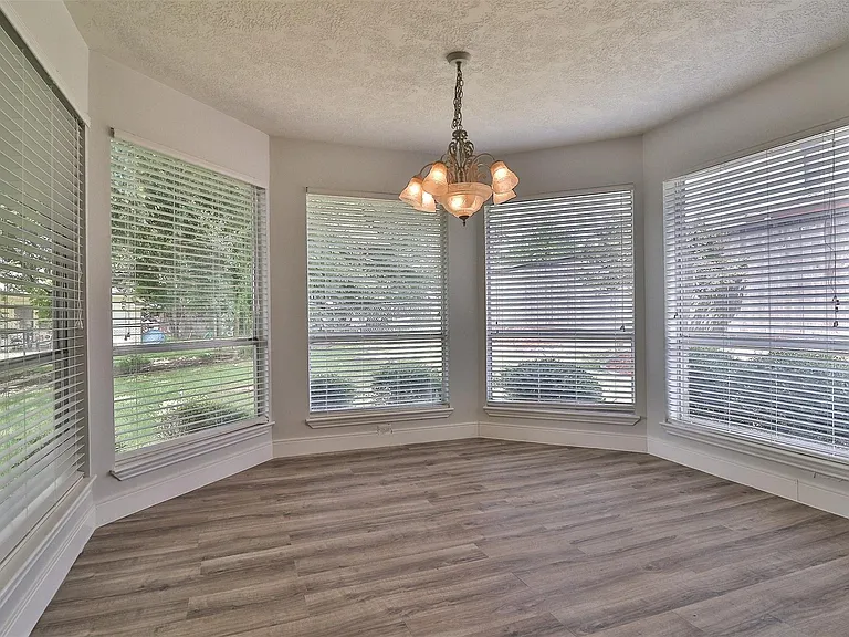 10910 Scenic Dr — Photo 24