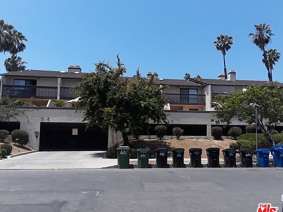 2nd image of 601 S Van Ness Ave APT 4