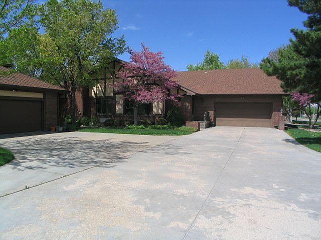 1st image of 3505A Chaumont Dr