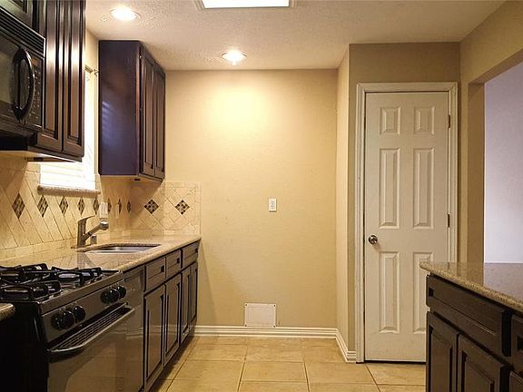3rd image of 8819 Parkcrest Forest Dr