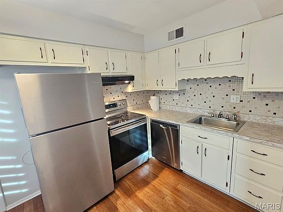 4th image of 1672 Herault Pl APT A