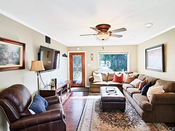 5th image of 8623 Tyrone Ave
