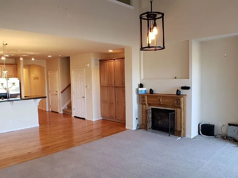 2354 Robindale Way — Photo 5