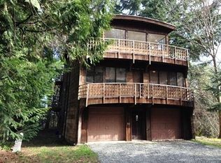 10275 SW 127th St, Vashon, WA 98070