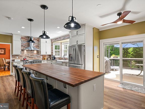 2nd image of 123 Arden Ln