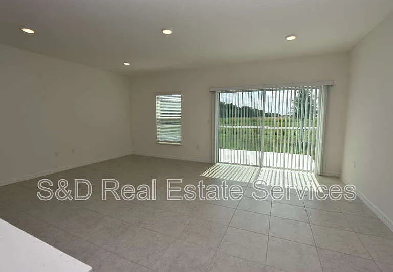 3905 Academia Ave — Photo 12