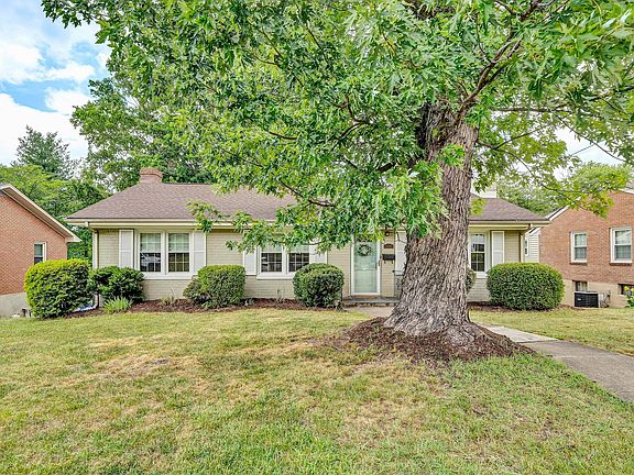 3rd image of 2869 Northview Dr SW