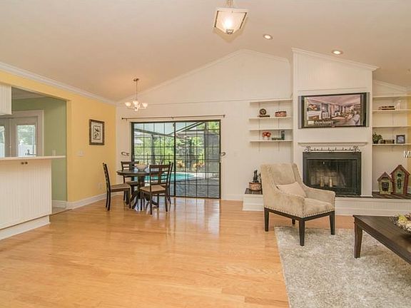 3rd image of 6721 Twelve Oaks Blvd