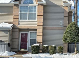 343 Gainsborough Sq Unit 4, Chesapeake, VA 23320
