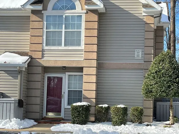 343 Gainsborough Sq Unit 4, Chesapeake, VA 23320