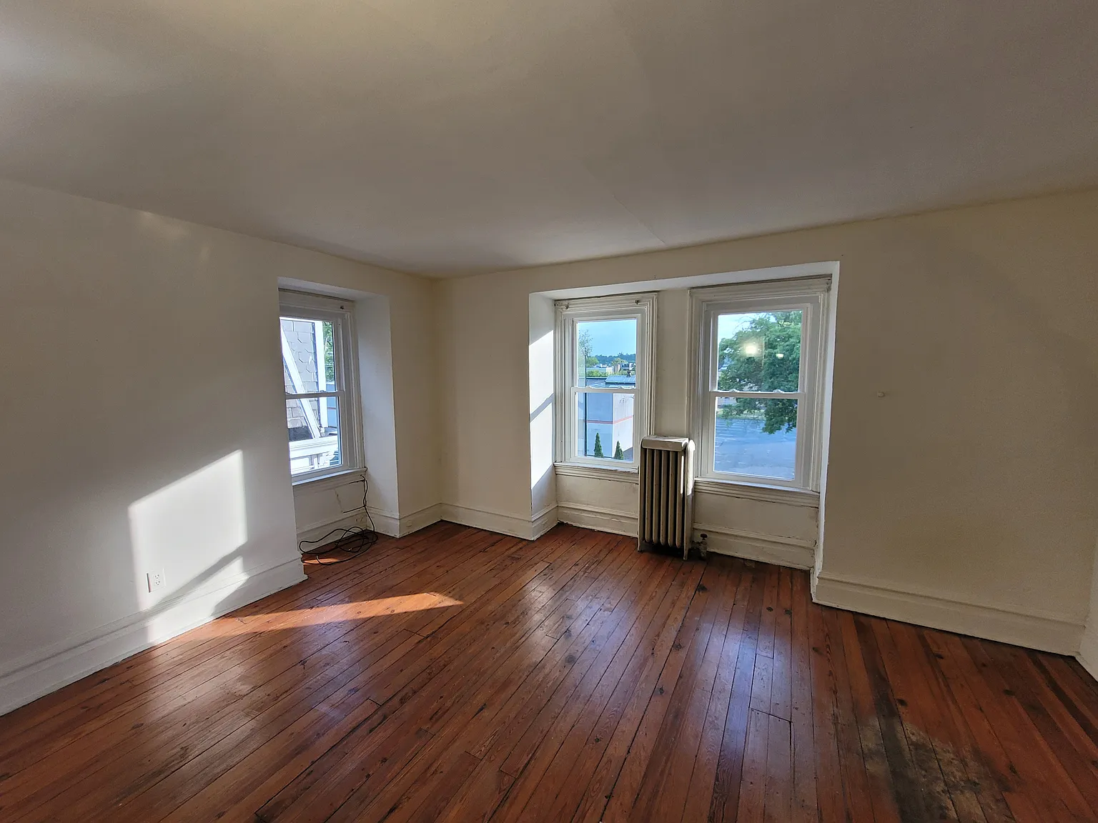 2 bed, 1151 sqft, $1,000 — Photo 2