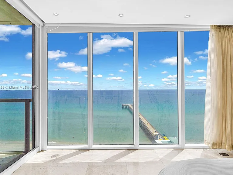 16699 Collins Ave #1103 — Photo 25