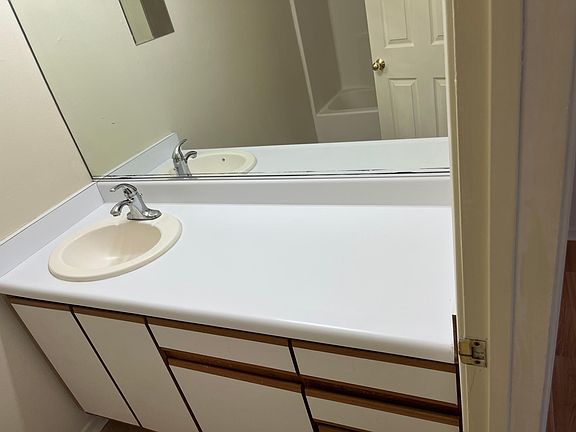 5th image of 471 S Arcade Dr #471