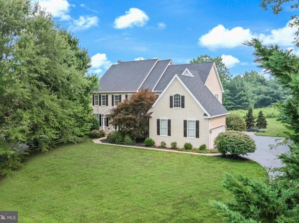 154 Forest Dr, Kennett Square, PA 19348
