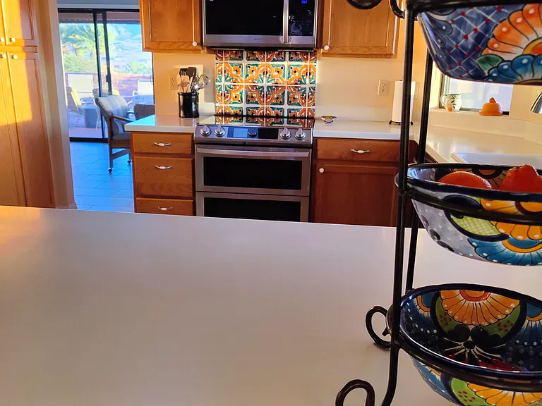 897 W Desert Hills Dr — Photo 12