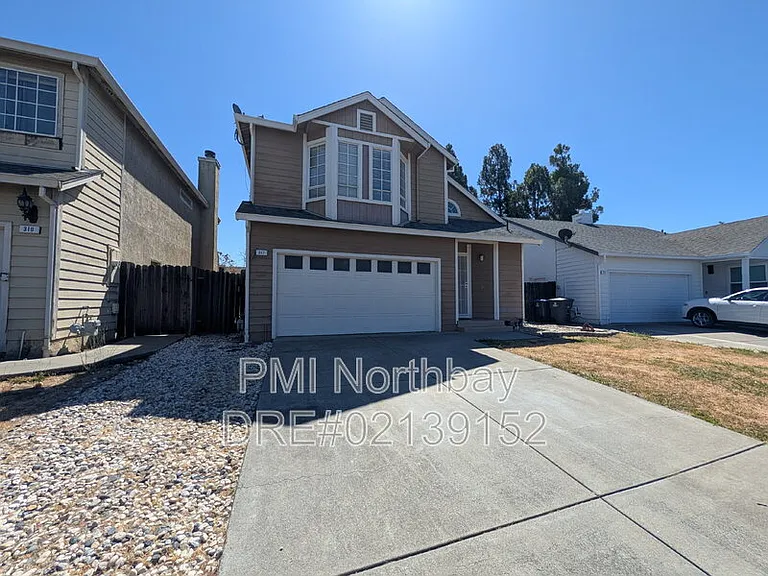 317 Ridgecrest Cir — Photo 2