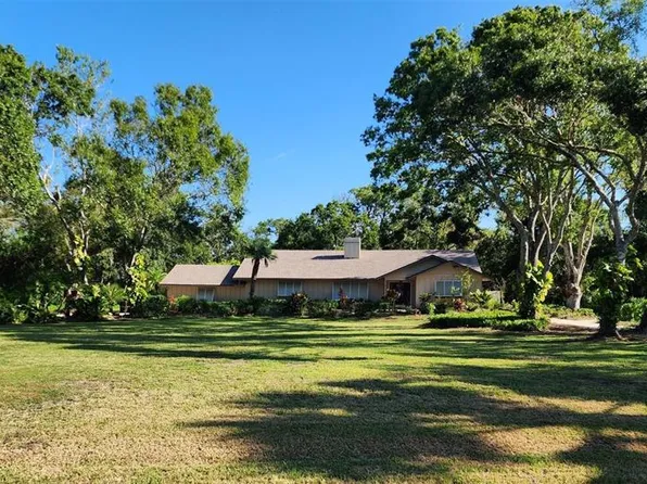 2409 HERMITAGE BOULEVARD, VENICE, FL 34292