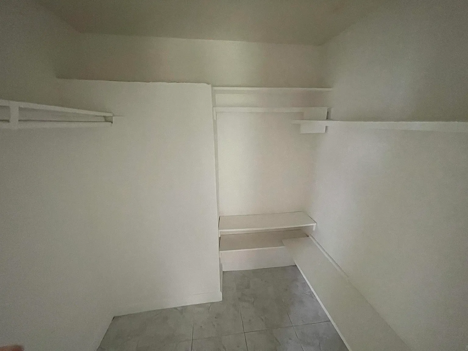 1 bed, 2.0 bath, 700 sqft, $1,600 — Photo 4