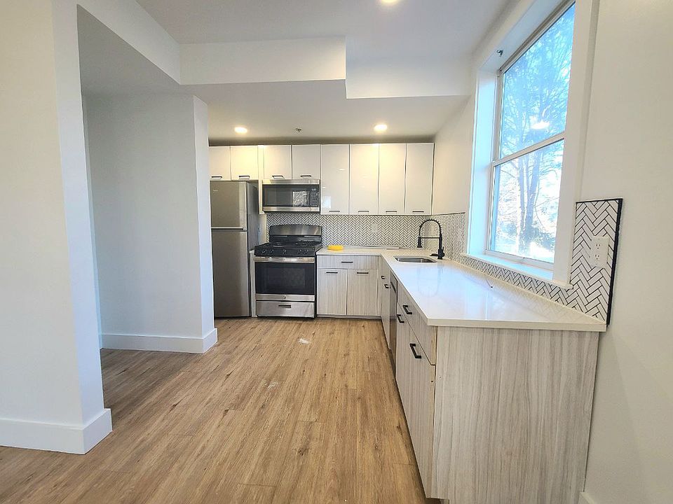 1st image of 205 Mount Vernon Ave #2