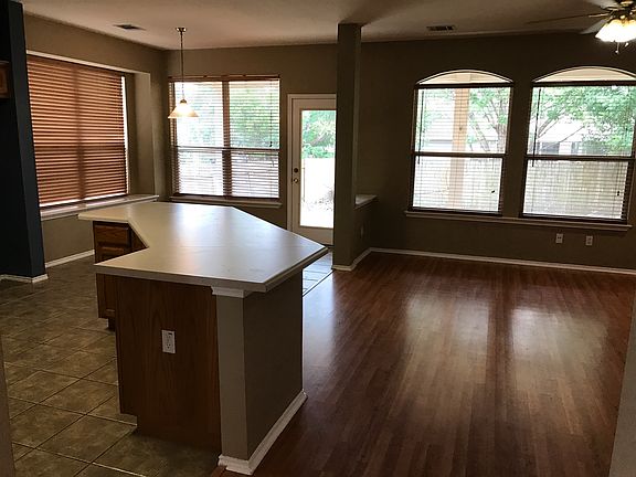 Open Kitchen and Breakfast Area