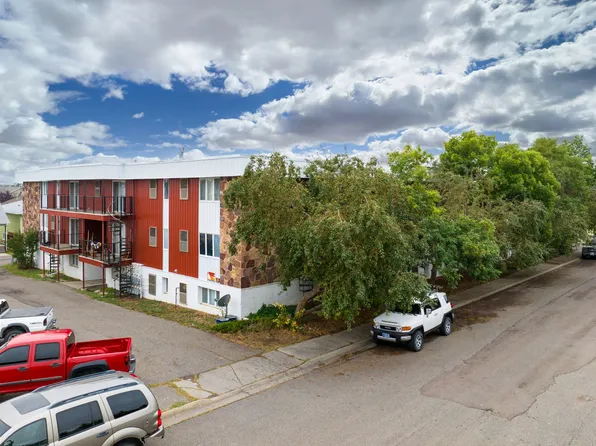 2300 14th Ave S APT 23, Great Falls, MT 59405