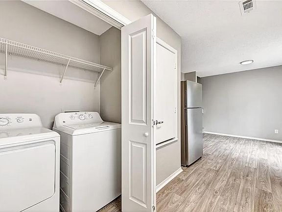 2nd image of 3150 N Kensington Ct #1