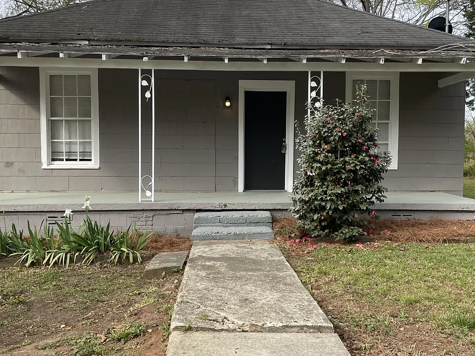 1228 Troup St