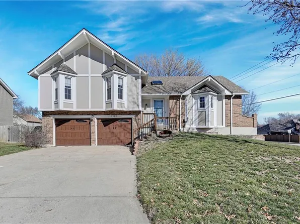 2120 E 144th Ter, Olathe, KS 66062