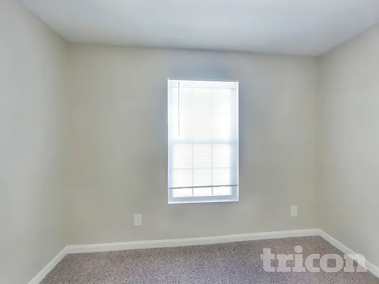 6245 Monteo Dr — Photo 11