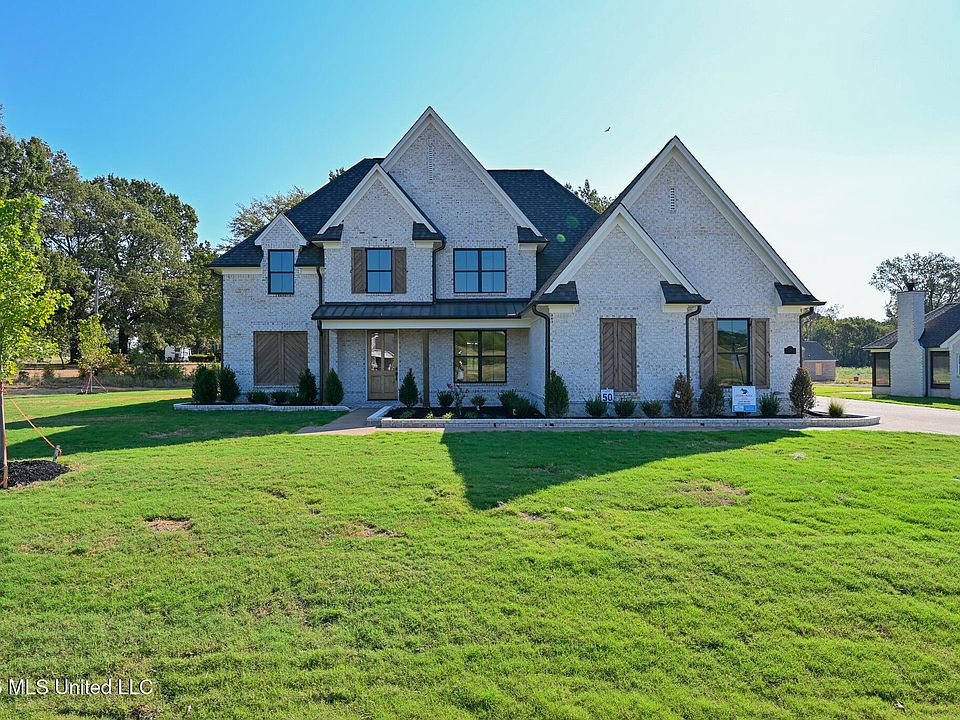 1st image of 124 Oakworth Dr