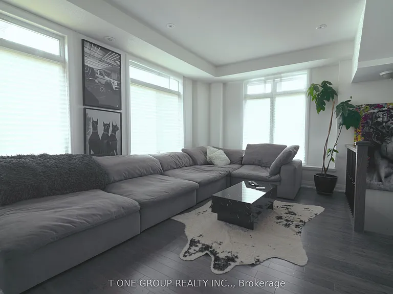 133 Moneypenny Pl N — Photo 10