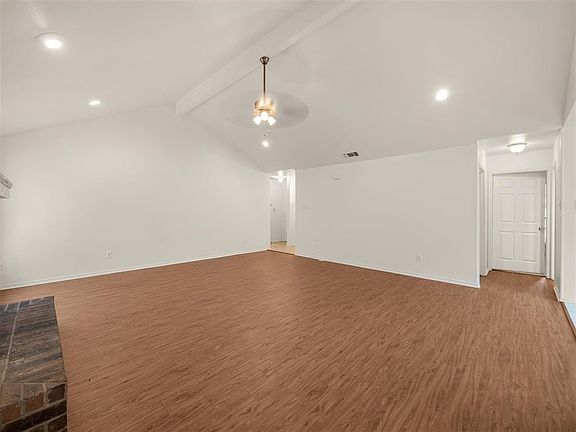 5th image of 3800 Fairhaven Dr