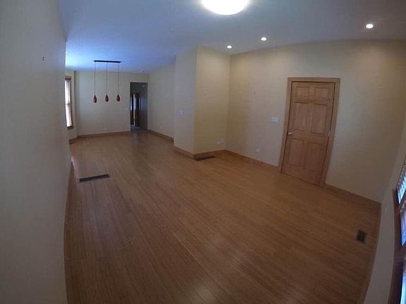 4th image of 209 Marengo Ave
