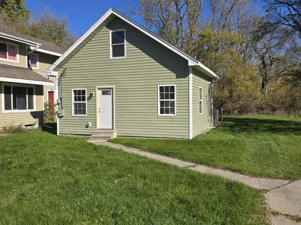 5329 S Waverly Rd, Lansing, MI 48911