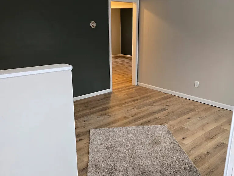 29709 Balmoral St — Photo 5
