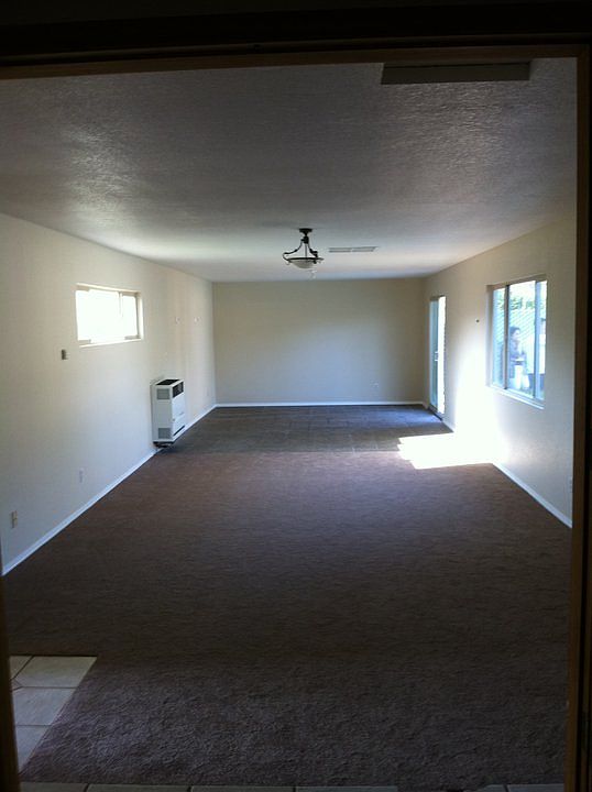 1st image of 5459 E 9th Ave
