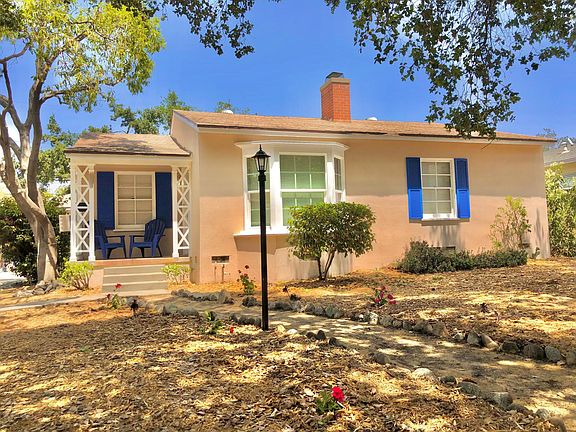 2nd image of 405 Oakdale Dr