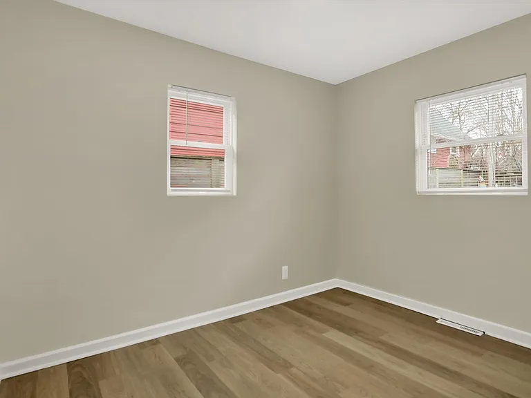 360 N Arsenal Ave — Photo 17